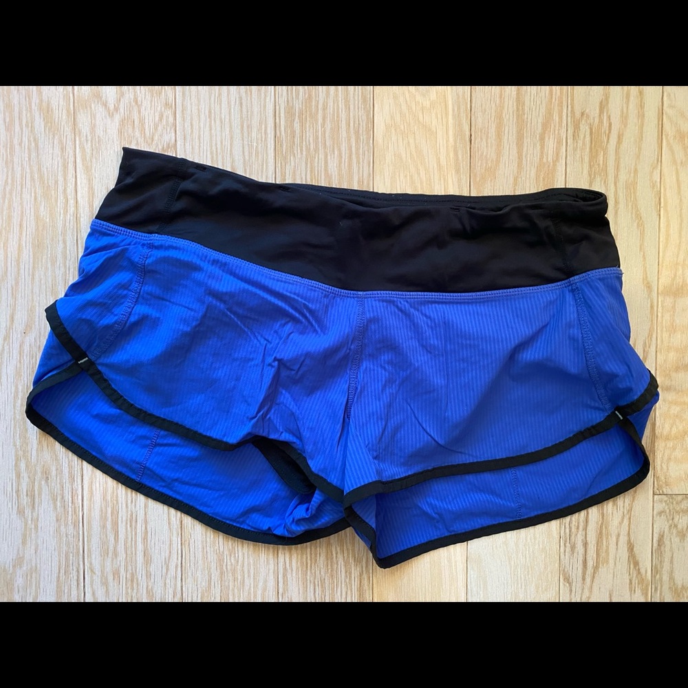 Lululemon size 6 blue stripe speed shorts